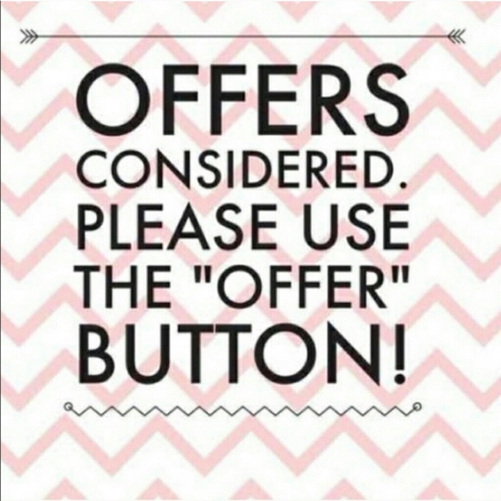BOOKMARK MY CLOSET! OFFERS CONSIDERED
